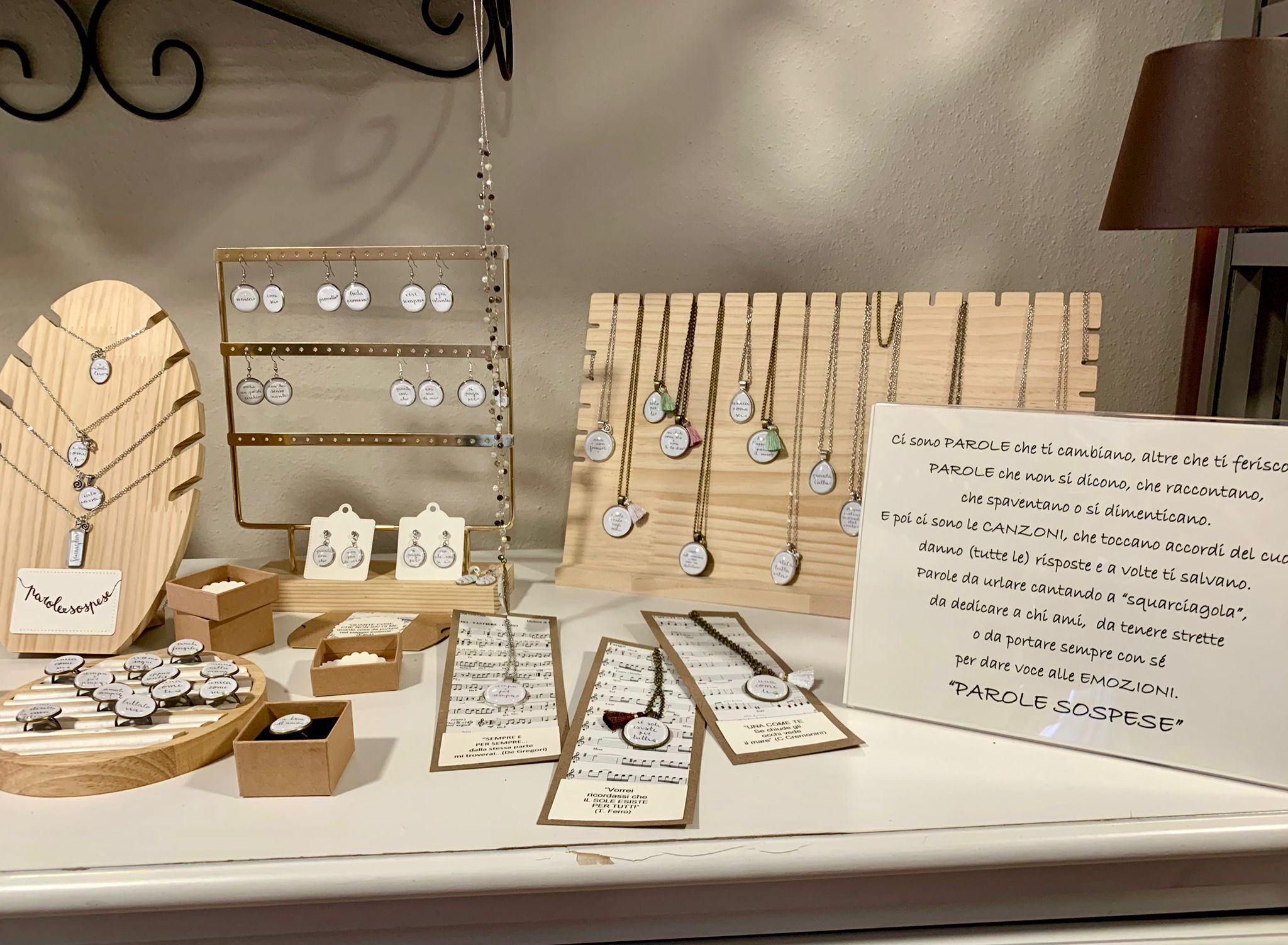 Bigiotteria artigianale e bijoux a Chieri da Momenti Unici